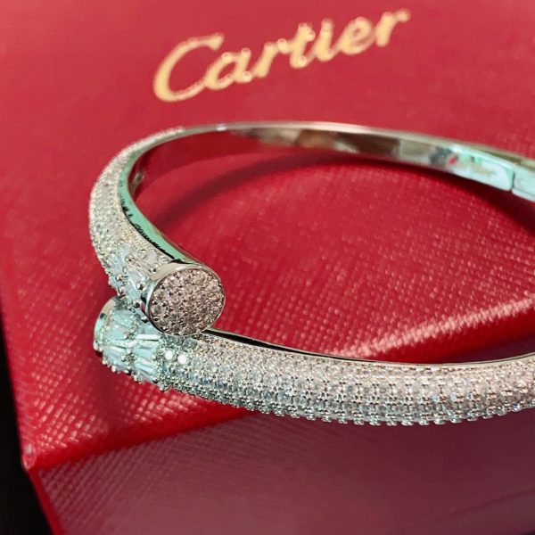 Car bracelet 001