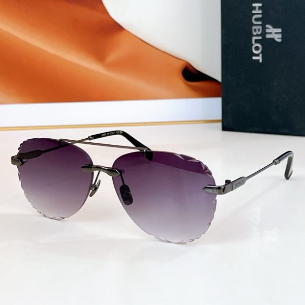 HUBL*T Eyewear SIZE: 62-14-145