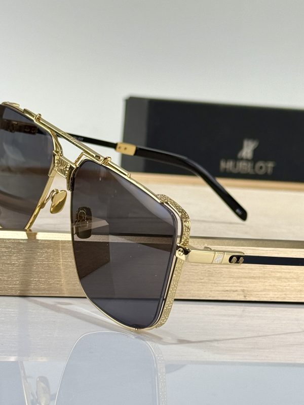 HUBL*T Eyewear SIZE: 60-15-145