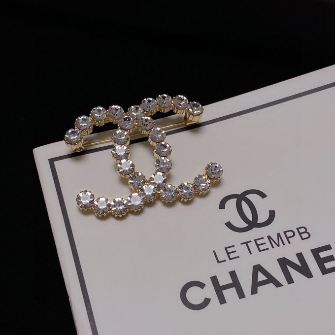 cc Brooch - Image 9