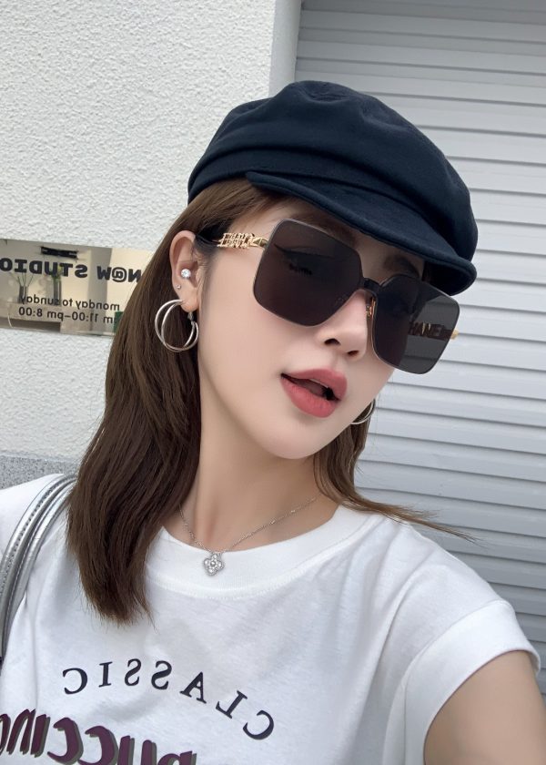 CC* Eyewear SIZE: 63-15-142
