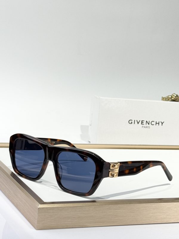 GIVENCH* Eyewear SIZE: 56-17-135