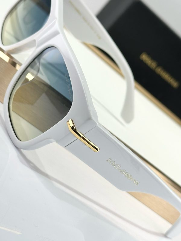D*G Eyewear SIZE: 54-17-145