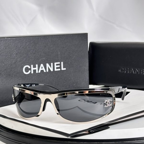 CC* Eyewear SIZE:
