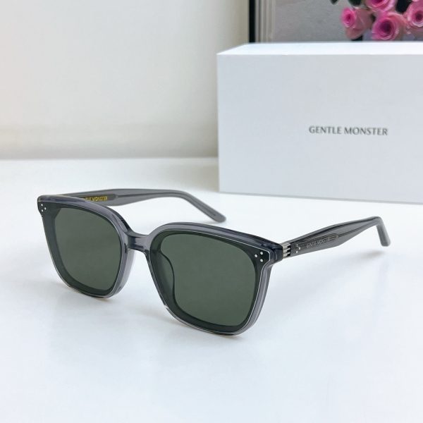 GENTLE MONSTE* Eyewear SIZE: 62-18-148