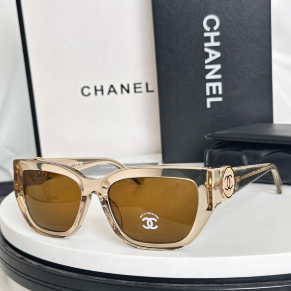 CC* Eyewear SIZE: 56-18-137