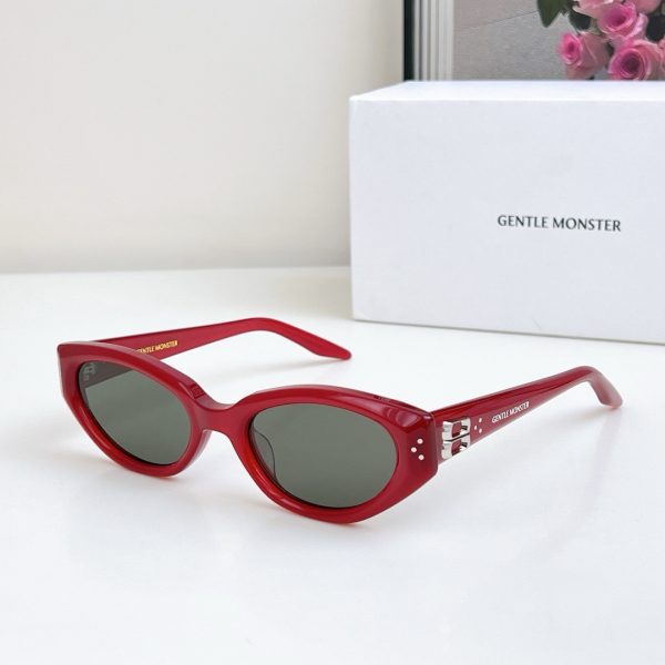 GENTLE MONSTE* Eyewear SIZE: 53-21-146