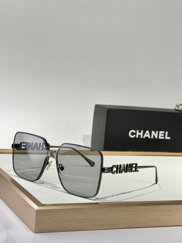 CC* Eyewear SIZE: 63-15-142