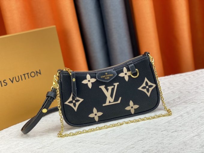 M81066 M80349 M81137 Woman Handbag 19 X 11.5 X 3 Cm