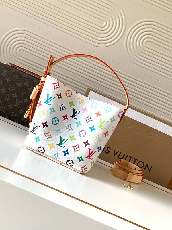 New M13089 High Quality 16X18X12Cm Real Leather Handbag With Adjustable Strap Bb-928094