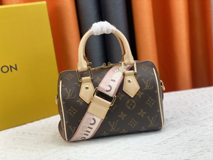 M46222 Woman Handbag 20.5 X 13.5 X 12Cm