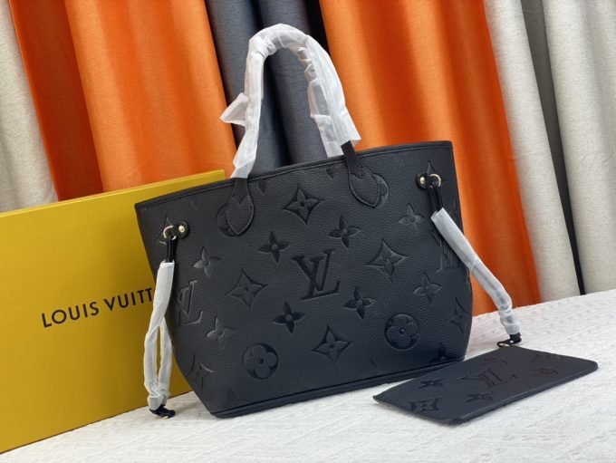 M45685 Woman Handbag 32X29X17 Cm