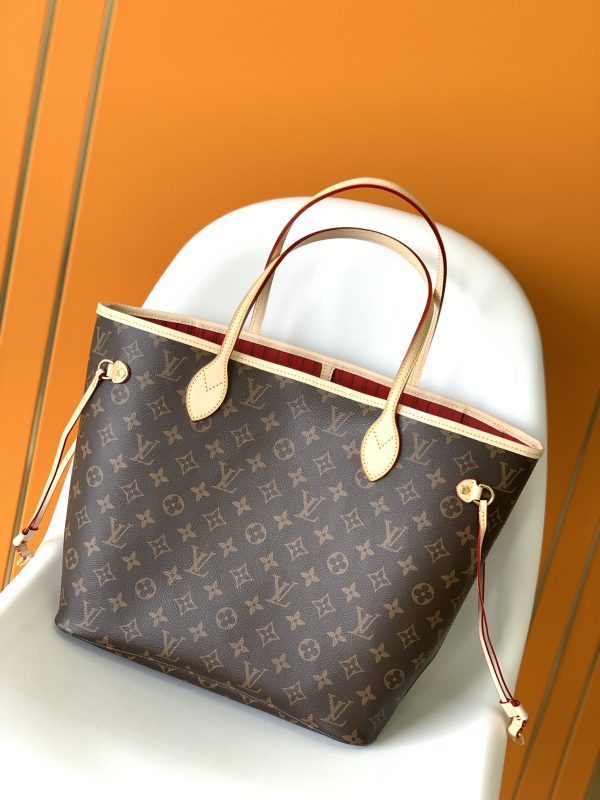 4 Color M40995 Woman Handbag 31 X 28 X 14 Cm