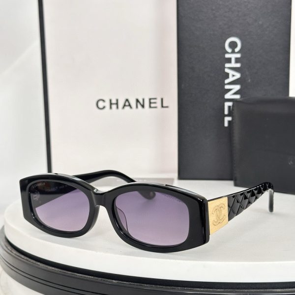 CC* Eyewear SIZE: 52-18-145