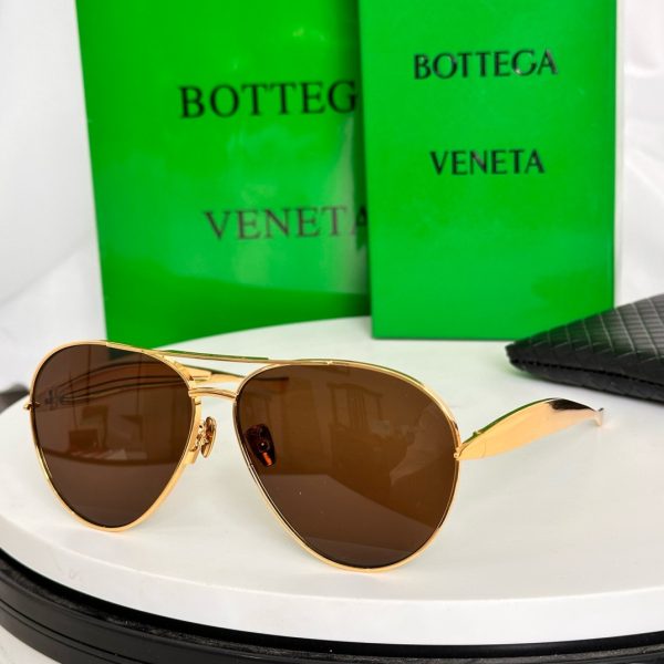 BOTTEG* VENE*A Eyewear SIZE: 64-13-135