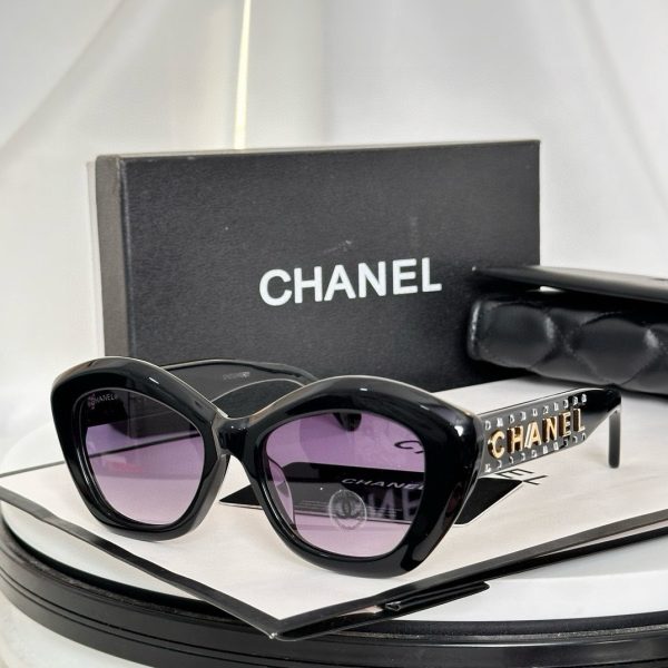 CC* Eyewear SIZE: 53-18-140