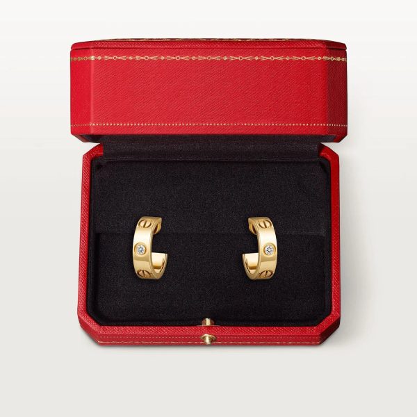 car The London Love Earrings With Diamond