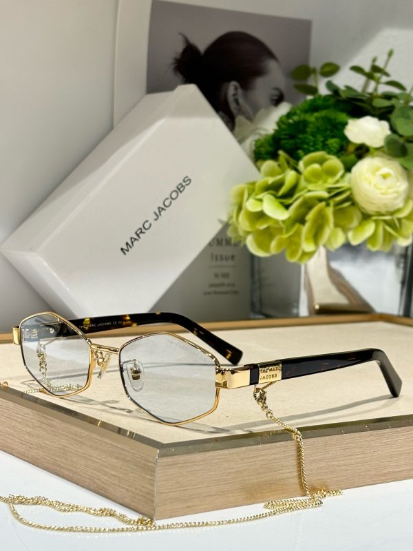 MARC JACOB* Eyewear SIZE: 55-17-140