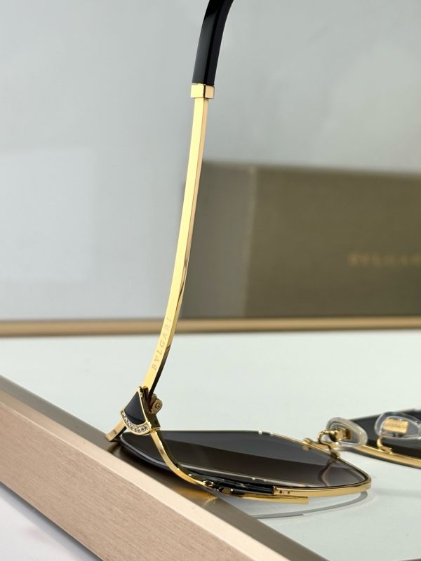 BVLG*RI Eyewear SIZE:
