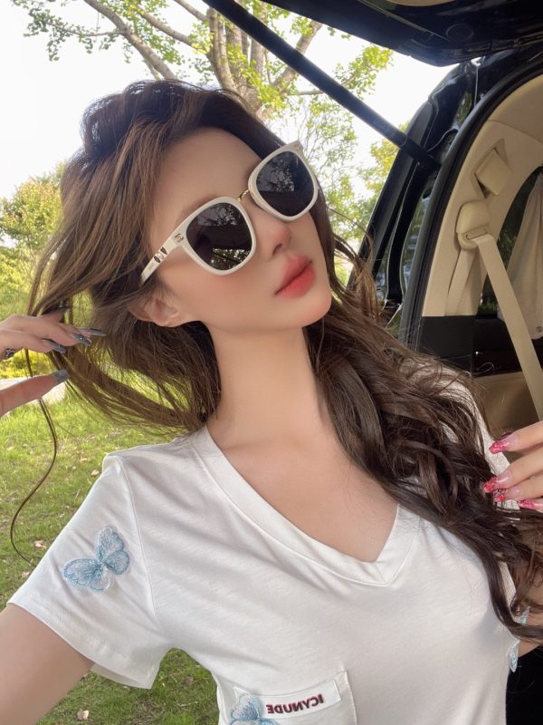 CC* Eyewear SIZE: 57-18-145