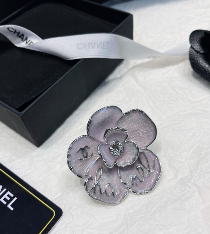 CC new arrival brooch 011