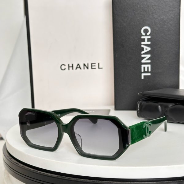 CC* Eyewear SIZE: 66-14-145