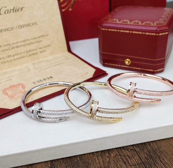 Car Bracelet 008