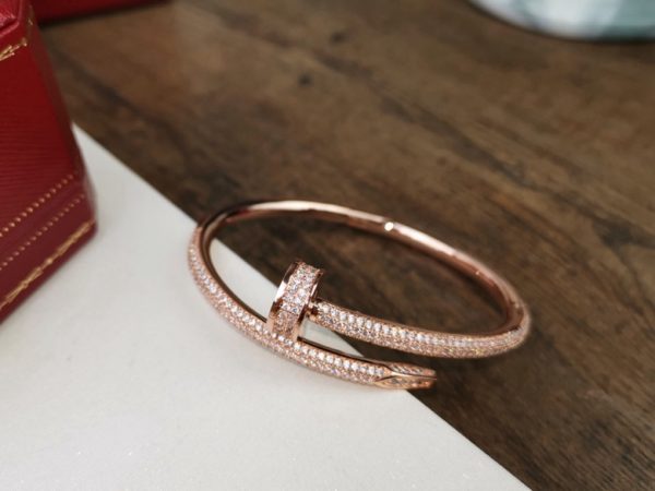 Car Bracelet 008
