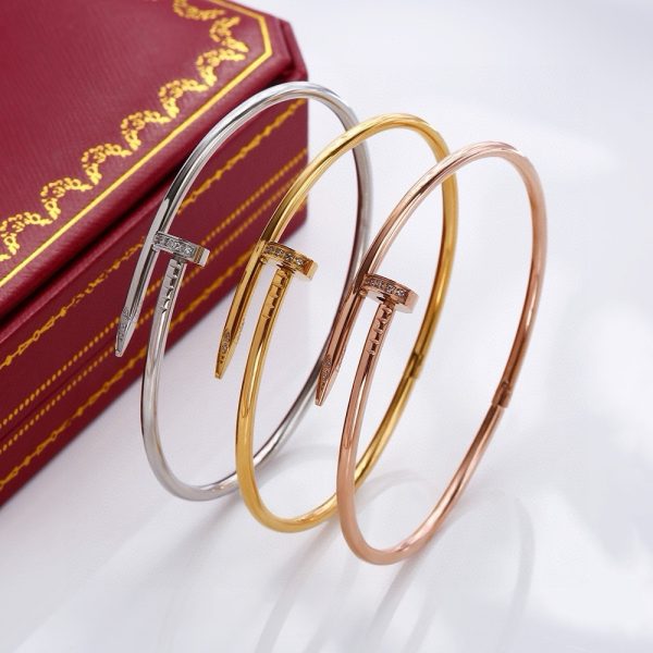 Car bracelet 002