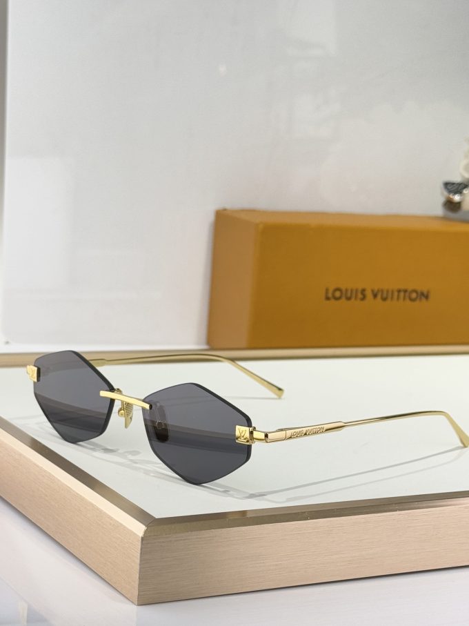 Louis Eyewear SIZE: 57-16-145 - Image 3