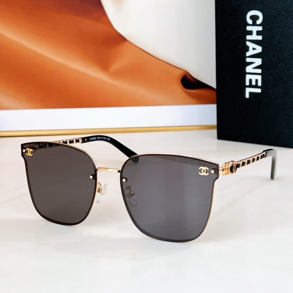 CC* Eyewear SIZE: 64-17-145