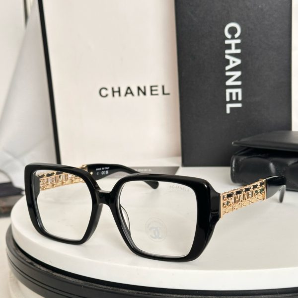CC* Eyewear SIZE: 54-17-140