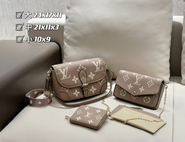 Bags Set-Size 24X17X11Cm,21X11X3Cm,10X9Cm