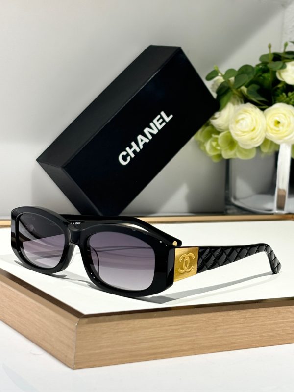 CC* Eyewear SIZE: 52-18-145