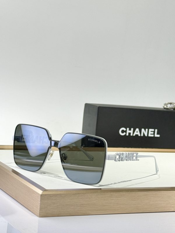 CC* Eyewear SIZE: 63-15-142