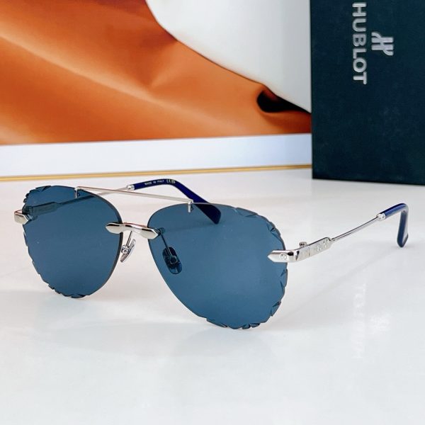HUBL*T Eyewear SIZE: 62-14-145