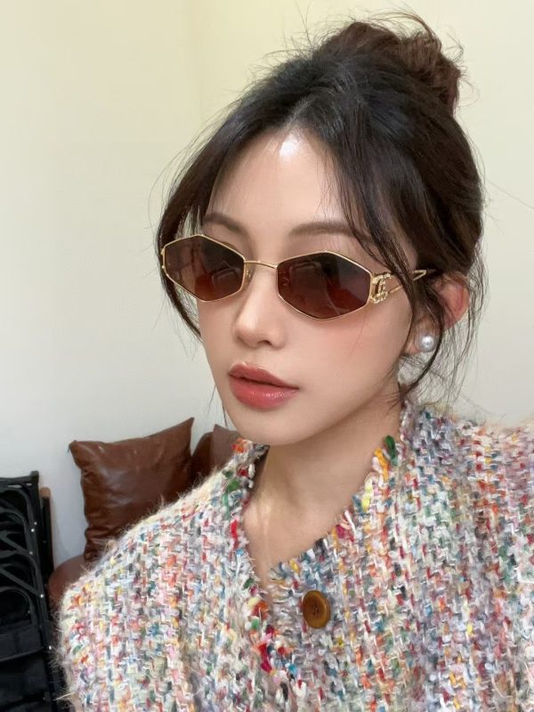 CC* Eyewear SIZE: 53-18-140