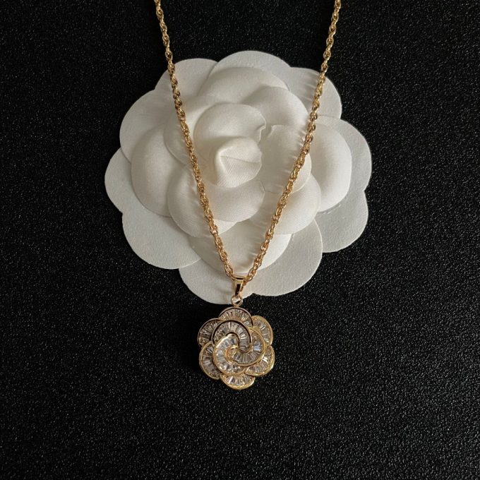 cc New Arrival Necklace 025 - Image 3