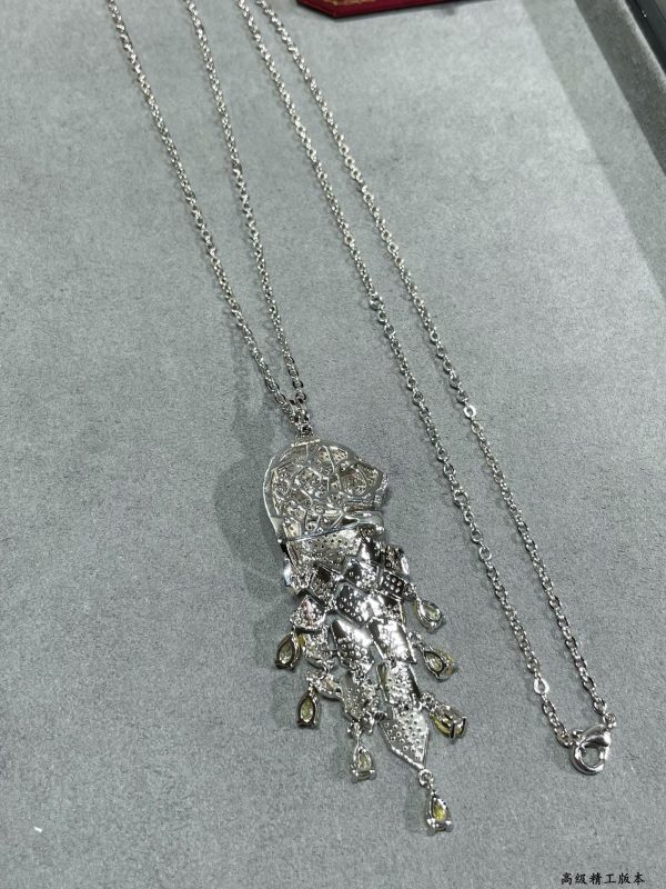 Car Necklace 025