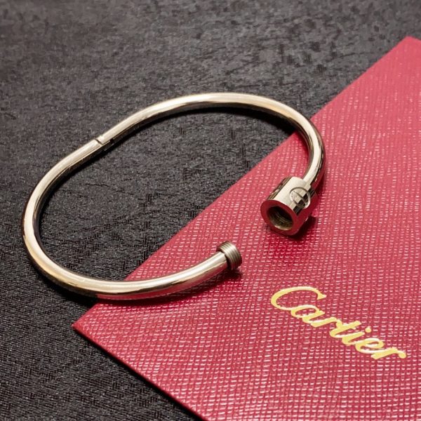 Car Bracelet 009