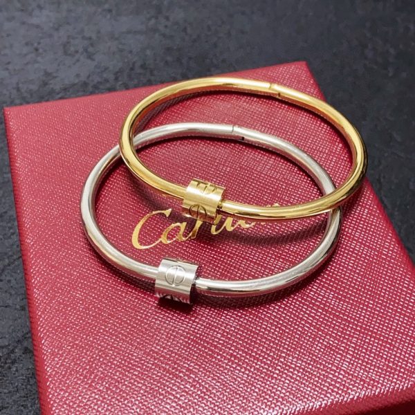 Car Bracelet 009