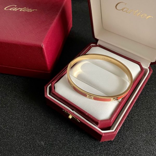 Car Bracelet 010