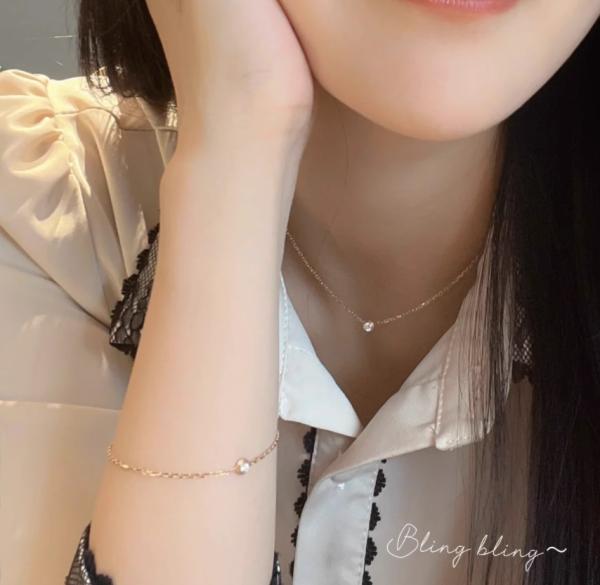 Car Necklace 027