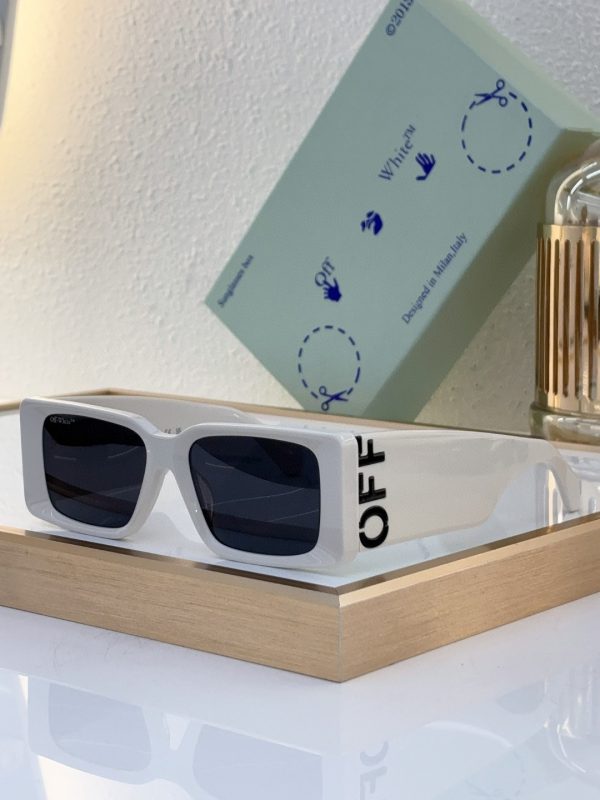 OFF WHI*E Eyewear SIZE: 54-18-145