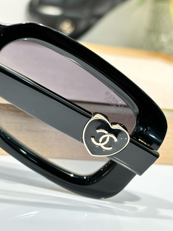 CC* Eyewear SIZE: 56-17-140