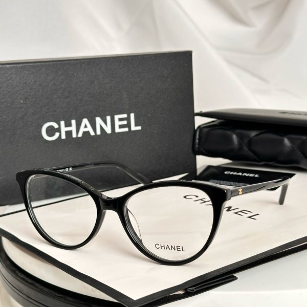CC* Eyewear SIZE: