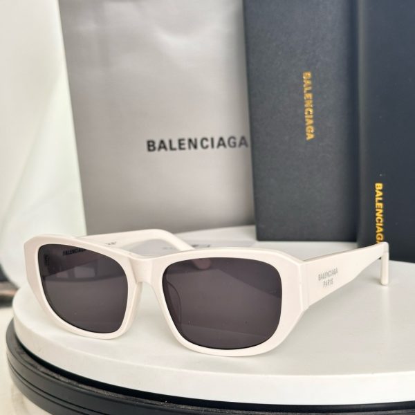 BALE**IAGA Eyewear SIZE: 57-17-145