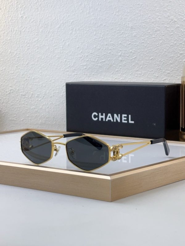 CC* Eyewear SIZE: 53-18-140