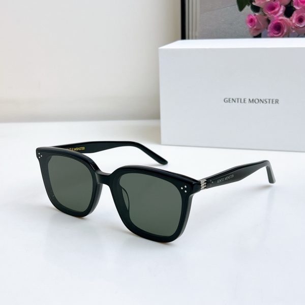 GENTLE MONSTE* Eyewear SIZE: 62-18-148