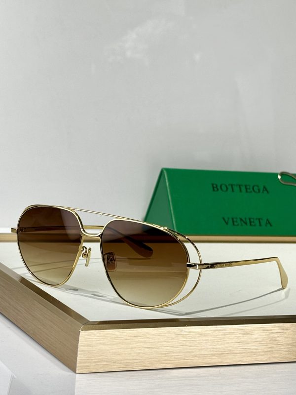 BOTTEG* VENE*A Eyewear SIZE: 61-15-140